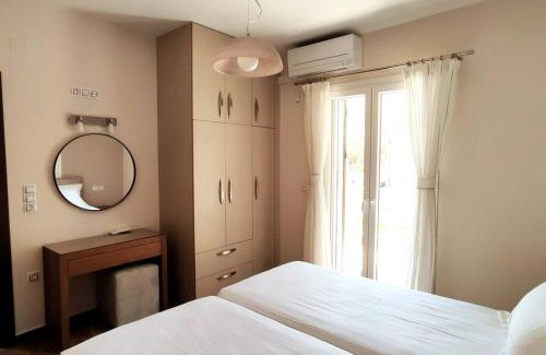 Frinion Villa | Villa *ONEIRO*/5 min from town and sea/Mountain view