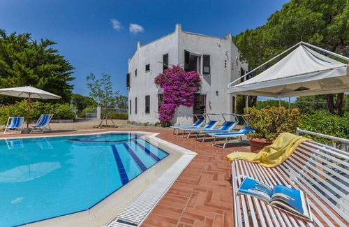 Naregno Villa | Villa Ottagonale, Capo Perla