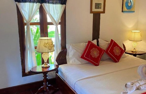 Luang Prabang Hotel | Villa Ouis NamKhan Riverside