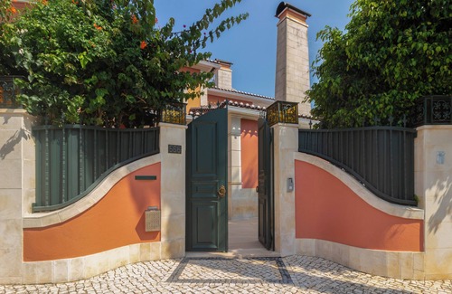 Cascais Villa | Villa Palm Trees