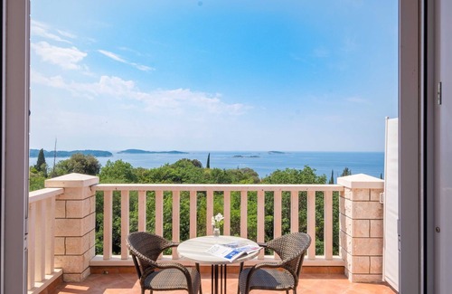 Plat Apartment | Villa Panorama Dubrovnik (S1) - Deluxe Double Room with Terrace and Sea View