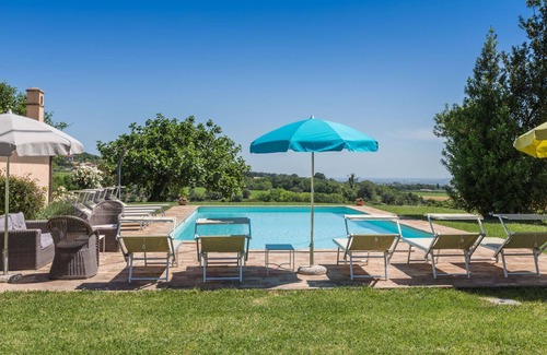 Tavernelle Villa | Villa Panorama with pool in Le Marche hills, just 20 minutes' drive from the Adriatic Sea