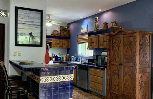 San Francisco Villa | Villa Papaya, 15% reduced rate for April 2025, Comfortable home, beach walkable.