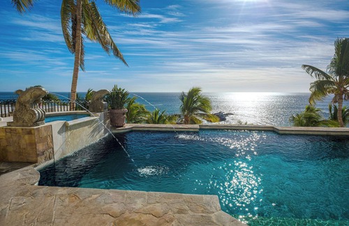 Rancho Cerro Colorado Villa | Villa Paraiso Beach front nOn the private Palmilla Beach. 6 bedrooms, sleeps 14