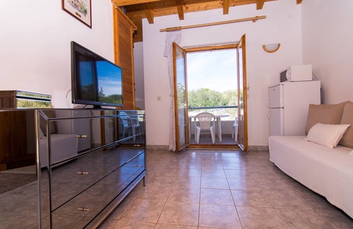Cove Donja Krusica (Donje selo) Villa | Villa Pearl of Adriatic (10m from sea) - discover something undiscover