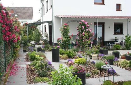 Muhlheim House | Villa Peony
