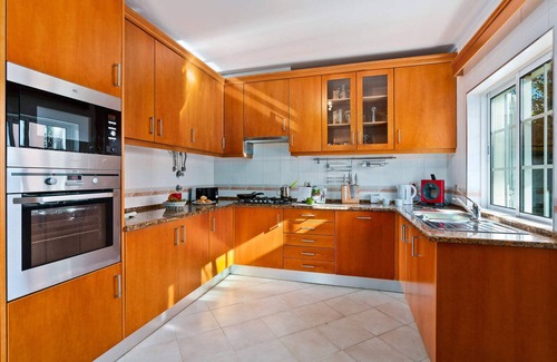 Pera Villa | Villa Pera by Villa Plus