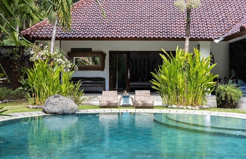 Umalas Villa | Villa Permata Art - Relaxing Tropical Oasis between Canggu & Seminyak