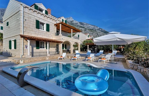 Zelenka Villa | Villa Petra with pool