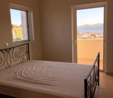 Agii Apostoli House | Villa Petries Relaxed Holidays