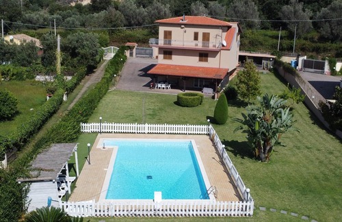 Drapia Villa | Villa Pi, for 10 pax with large private pool near Tropea