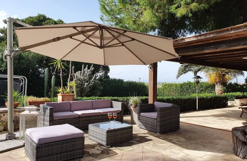 Plemmirio Villa | VILLA PLEMMYRIA. Semi-detached villa immersed in the greenery of the Plemmirio Marine Protected Oasis