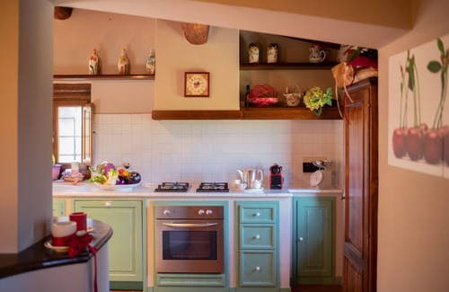 Casalguidi Villa | Villa 'Podere Bucigattolo' with Private Pool, Wi-Fi and Air Conditioning