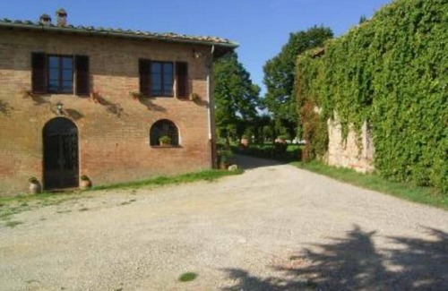 Sovicille Villa | Villa Poggio al Sole A/C pool wifi large interior spaces and large garden 4/9p.