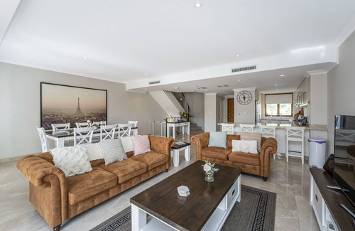 Wannanup Villa | Villa Port Grimaud on Bouvard Island
