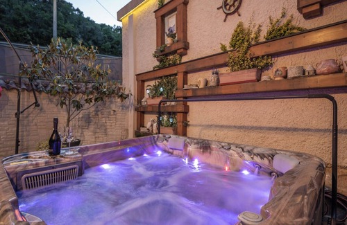 Rakalj Villa | Villa Porto in a quiet location with sea views.
