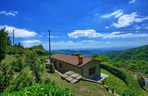Portole Villa | Villa Portole Due - Holiday Country Villa with swimming pool in Cortona, Tuscany