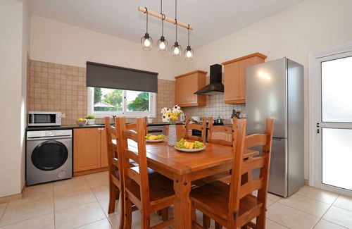 Ayia Thekla Villa | Villa Posidonia - 200m from Sandy Beach