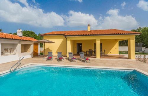 Kringa Villa | Villa Prenci private Pool