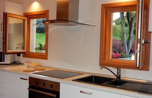 Visgnola Apartment | "Villa primula" with private jacuzzi, garden, 3 terraces, free parking