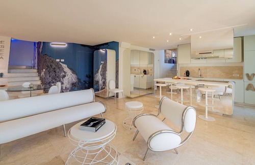 Puntaldia Apartment | Villa Puntaldia White