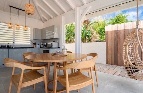 Terre-de-Haut Villa | Villa Rackam, balcony on the Baie des Saintes with pool and 300m from beaches