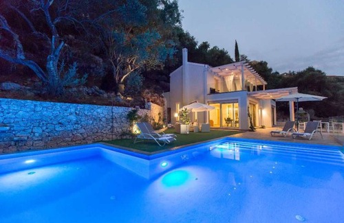 Gimari Villa | Villa Rana
