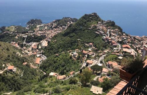 Castelmola House | Villa Regina