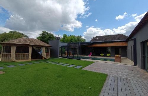 Vayrac Villa | Villa reposante près de Vayrac avec piscine privée