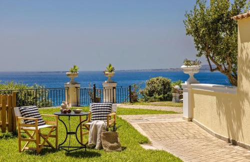 Minia Villa | Villa Rhoe