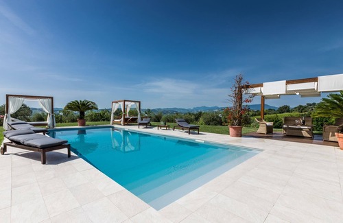 Colli al Metauro Villa | Villa Roberta with pool and park, surrounded by countryside, just 20 minutes from the beach of Fano
