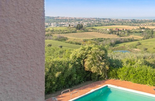 Cologna Spiaggia Apartment | Villa rosé - nature sea view