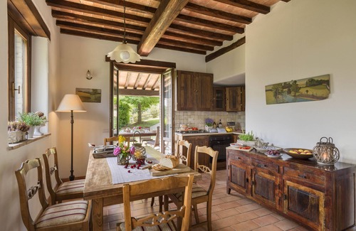 Todi Villa | Villa Rosaspina from 1700's. Private pool, Air-conditioning, Jacuzzi, DSL/Wi-Fi