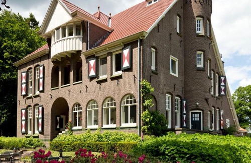Almen House | Villa Rozenhof