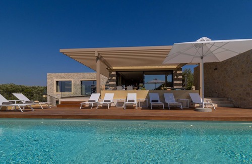 Pylos-Nestoras Villa | Villa Ruby at Messinian Nest