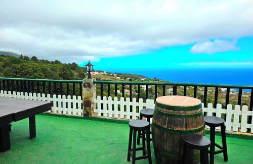 Santa Barbara House | Villa Rural Casa Lolo in Icod de los vinos by HRTenerife Netn