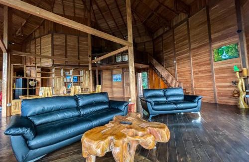 Selong Belanak Villa | Villa Russerangan Grand Opening