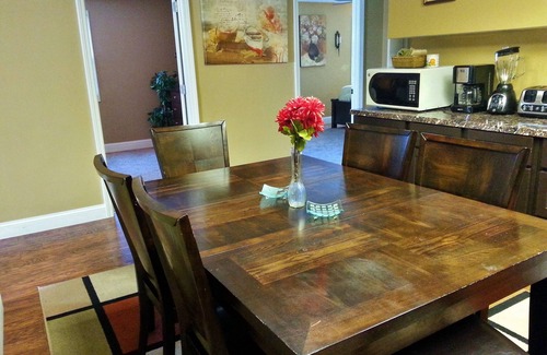 Eureka Villa | Villa's at Eureka Close Hidden Valley Ski Resort & St. Louis Attractions
