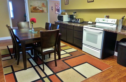 Eureka Villa | Villa's at Eureka Close Hidden Valley Ski Resort & St. Louis Attractions