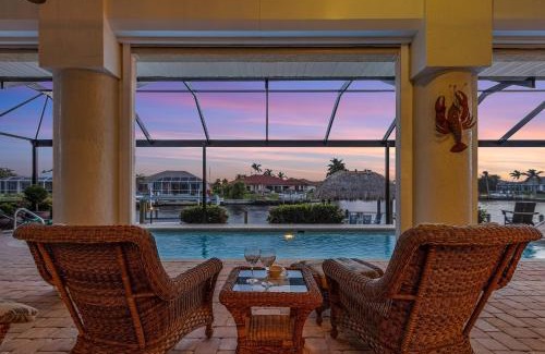Pelican House | Villa Salty Shoreline, Cape Coral