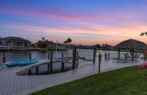 Pelican House | Villa Salty Shoreline, Cape Coral