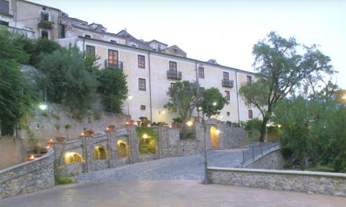Morano Calabro Hotel | Villa San Domenico