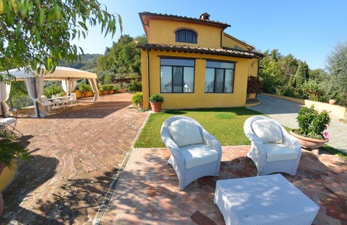 Casalguidi Villa | Villa Sandra Ortensia