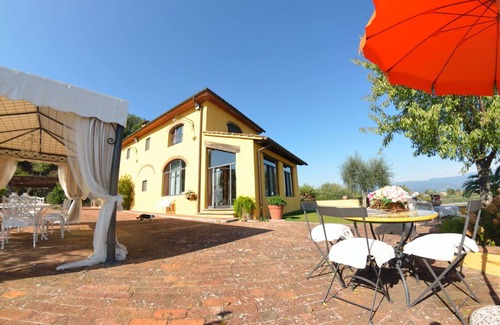 Casalguidi Villa | Villa Sandra Ortensia
