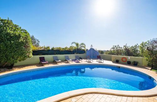 Mato Serrao Villa | Villa San Juan by Algarve Vacation