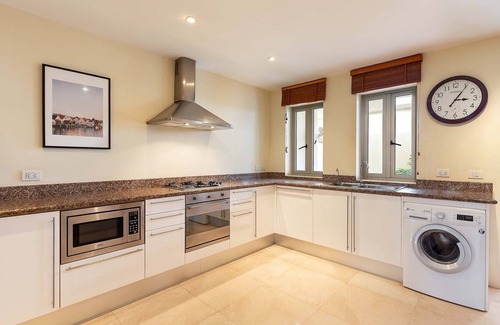 Khok Kloi Villa | VILLA SAND. A 5-bedroom beachfront villa, perfect for families!