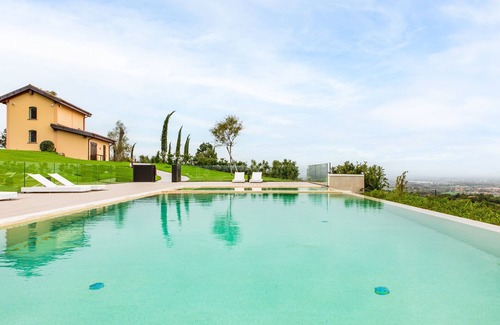 Castel San Pietro Terme Villa | Villa Santa Maria Maddalena