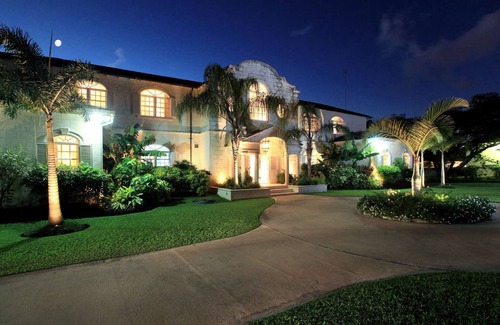 Halcyon Heights Villa | Villa Saramanda, Sandy Lane by Fantasia Villas