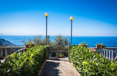 Path of the Gods Villa | Villa Savina - Elegant Family Villa Overlooks Amalfi Coast -