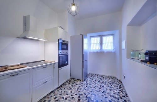 Varenna Villa | Villa "Scoglio" with Lake View, Private Terrace & Wi-Fi